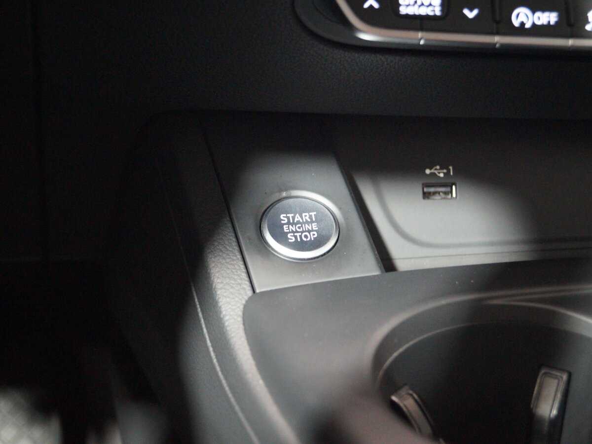 Купить Audi A4 40 TFSI, 2020, 119 700 км, фото №24