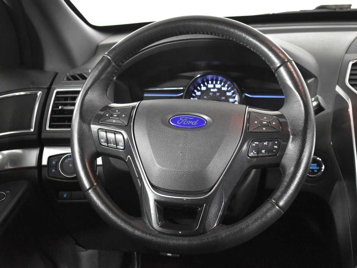 Купить Ford Explorer, 2018, 146 851 км, фото №14