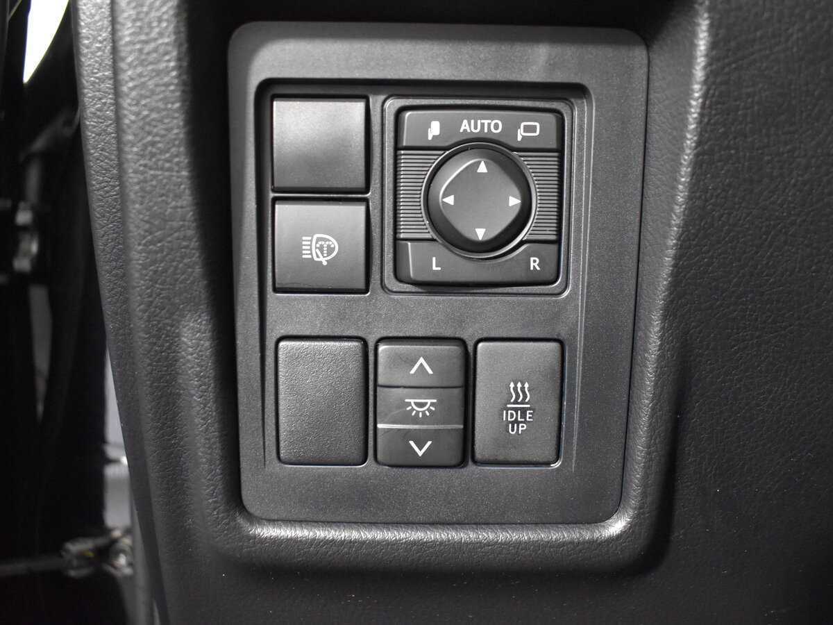 Купить Toyota Land Cruiser Prado, 2018, 217 000 км, фото №10