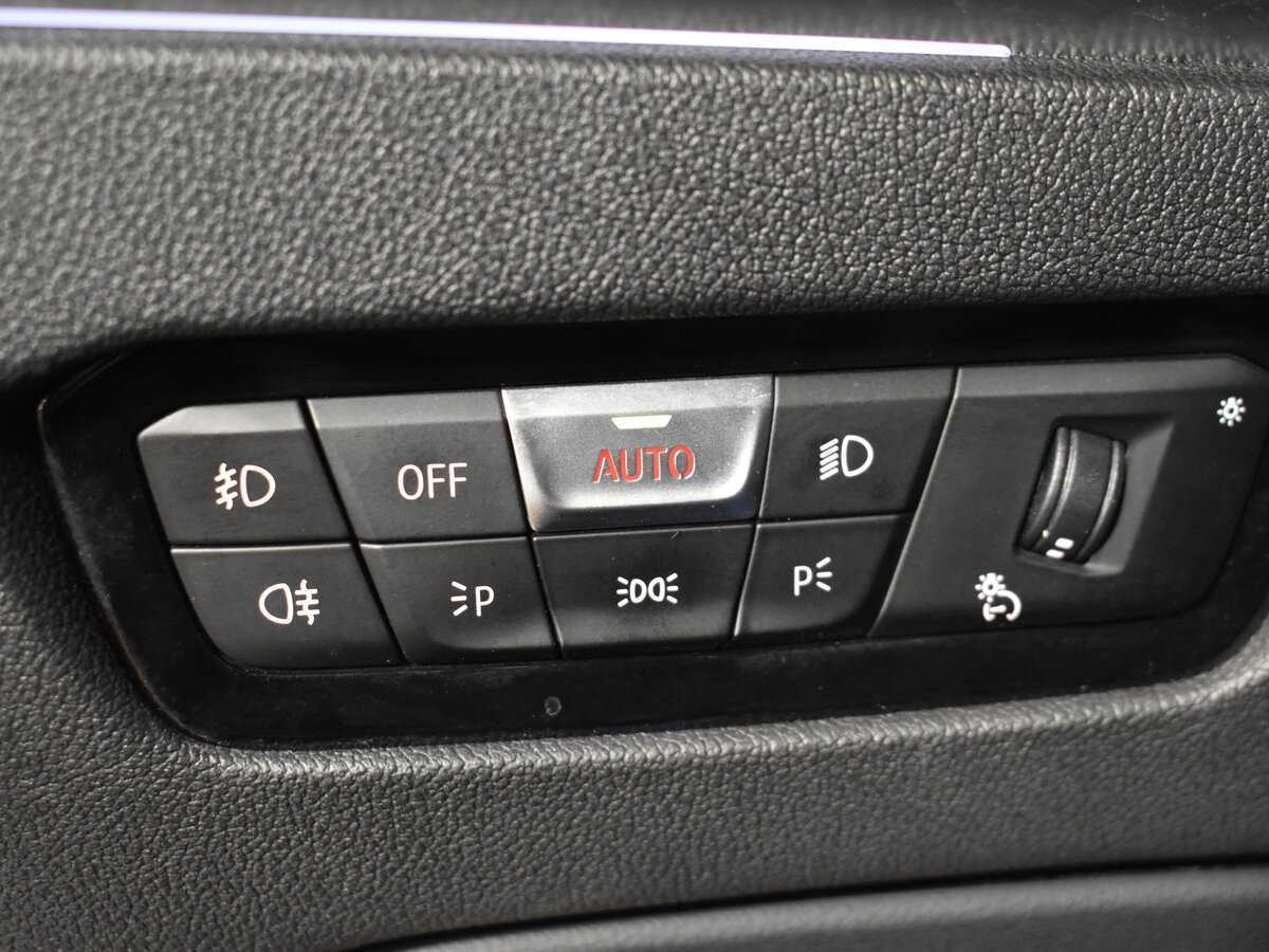 Купить BMW 3 серии 320i xDrive, 2020, 86 814 км, фото №17