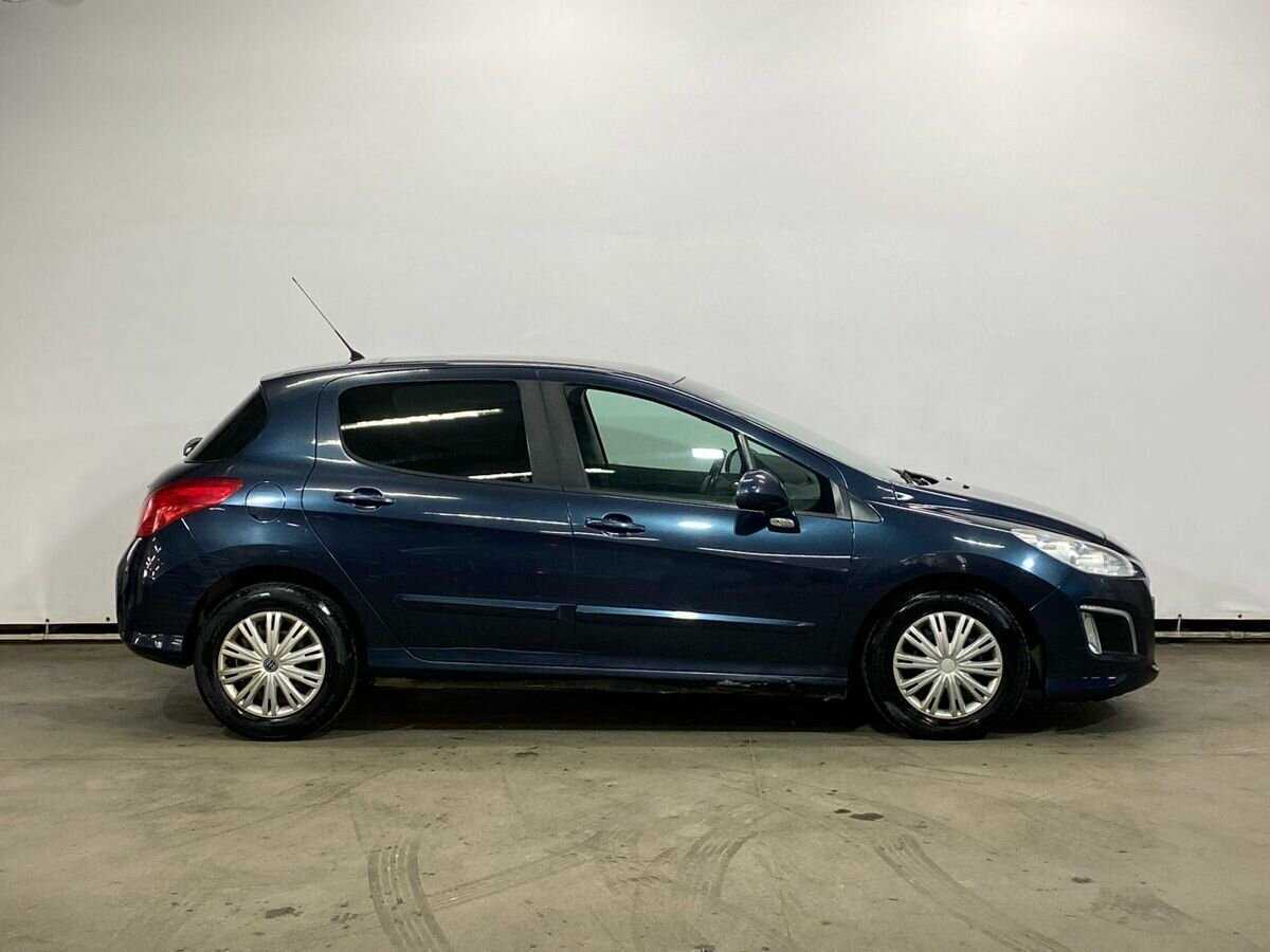 Купить Peugeot 308, 2011, 151 820 км, фото №5