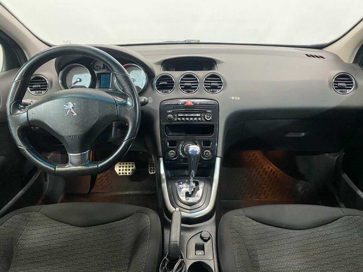 Купить Peugeot 308, 2011, 151 820 км, фото №9