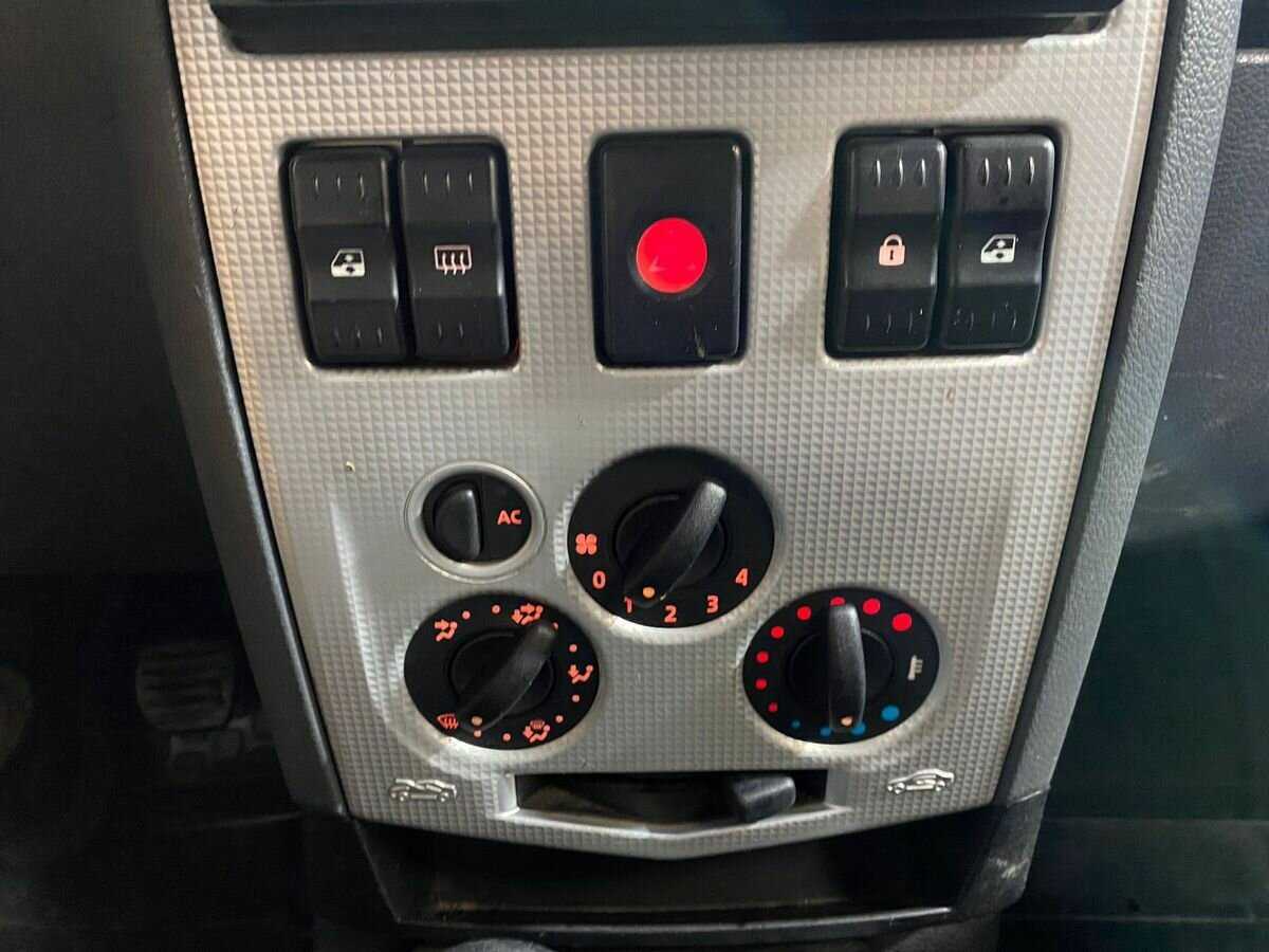 Купить Renault Logan, 2008, 168 000 км, фото №13