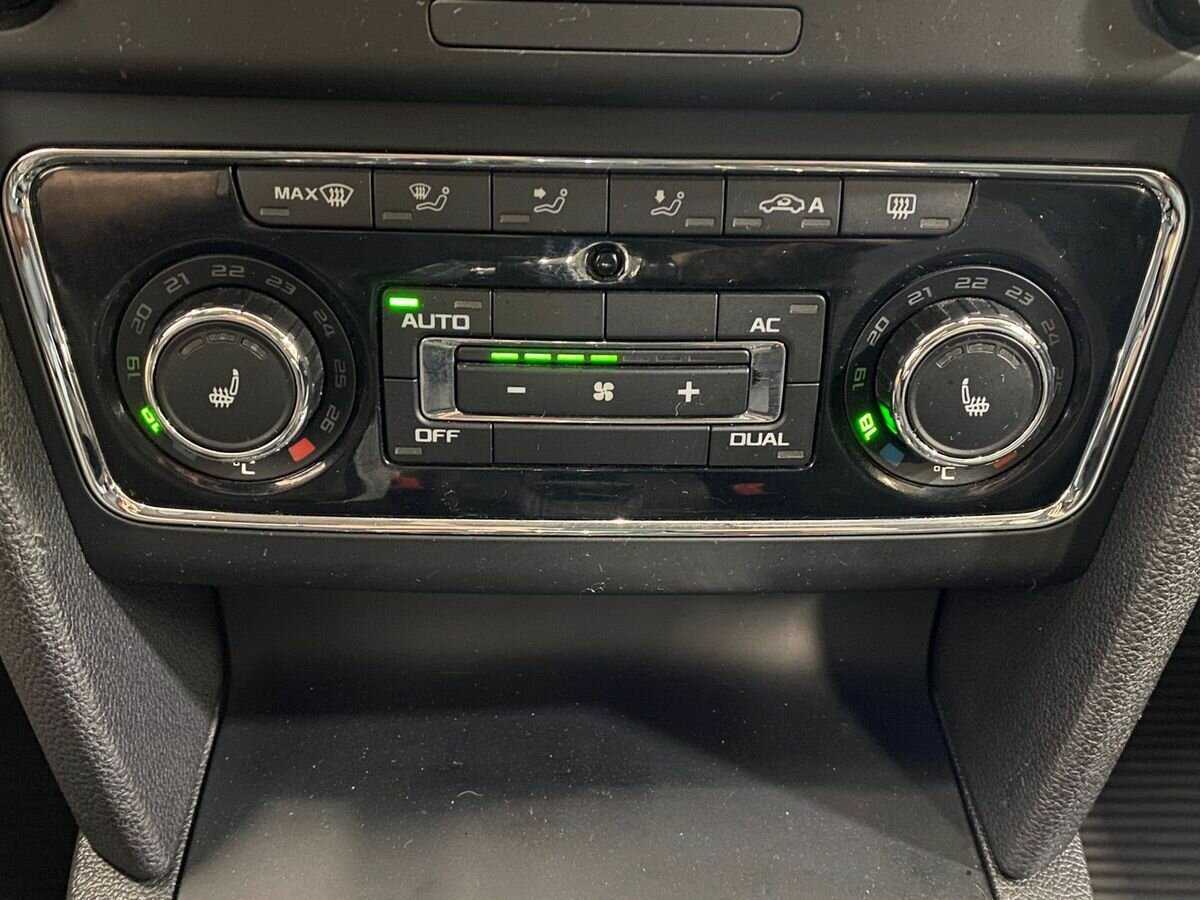 Купить Skoda Superb DSG, 2011, 192 834 км, фото №12