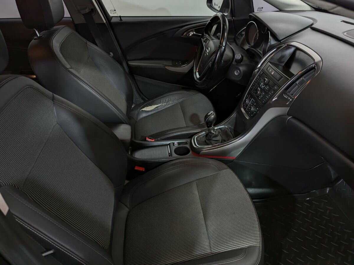 Купить Opel Astra, 2011, 356 798 км, фото №11