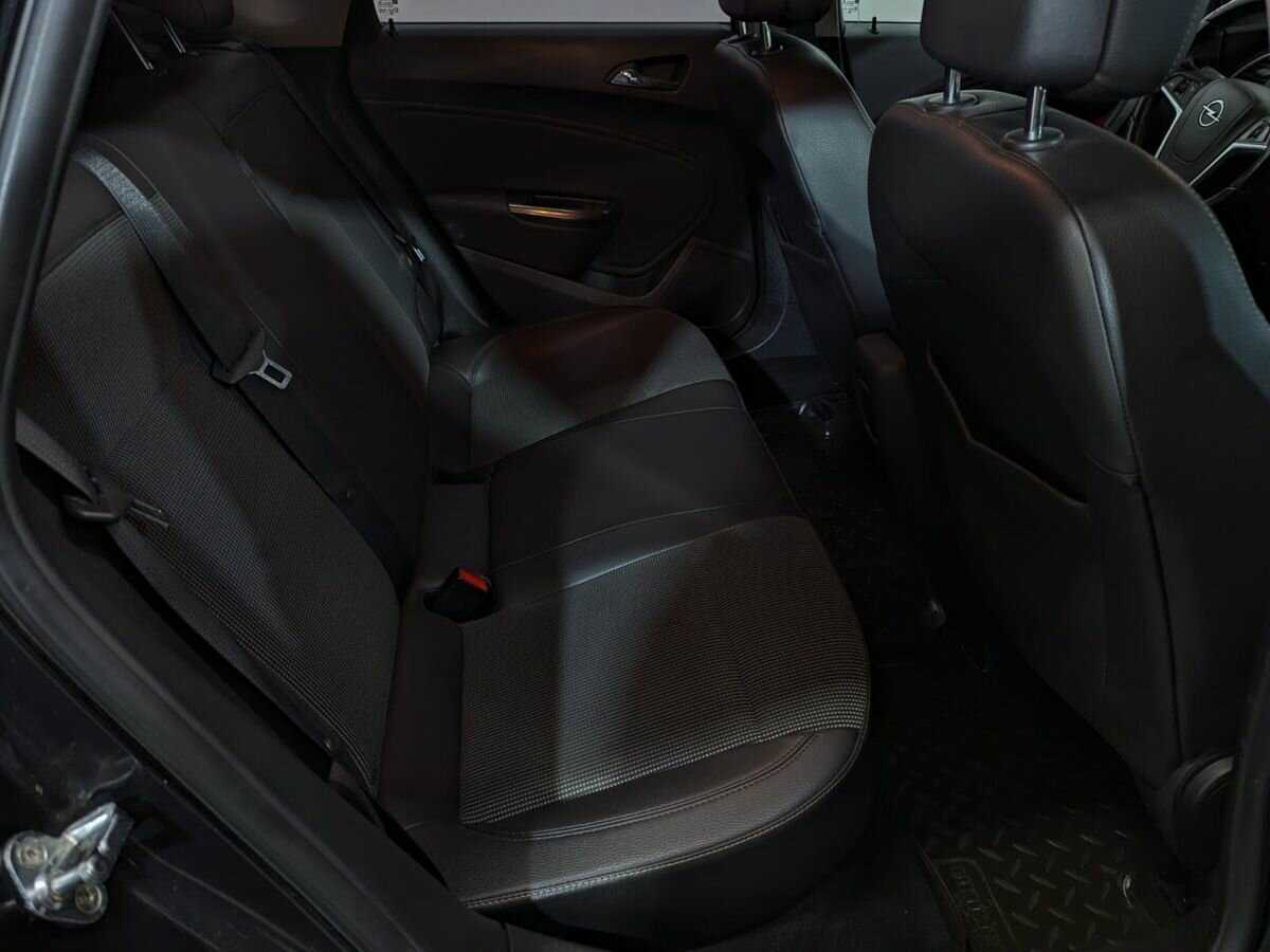 Купить Opel Astra, 2011, 356 798 км, фото №12