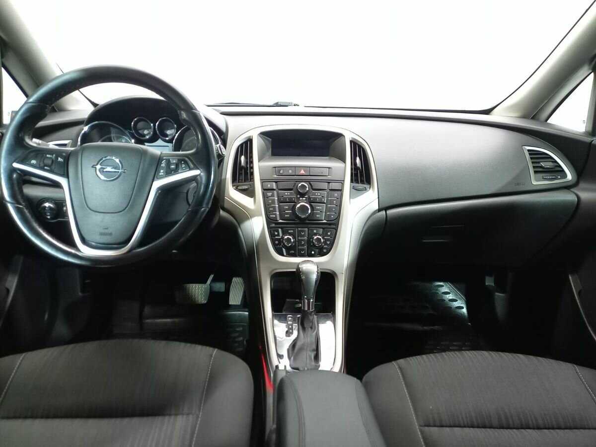 Купить Opel Astra, 2010, 206 234 км, фото №9