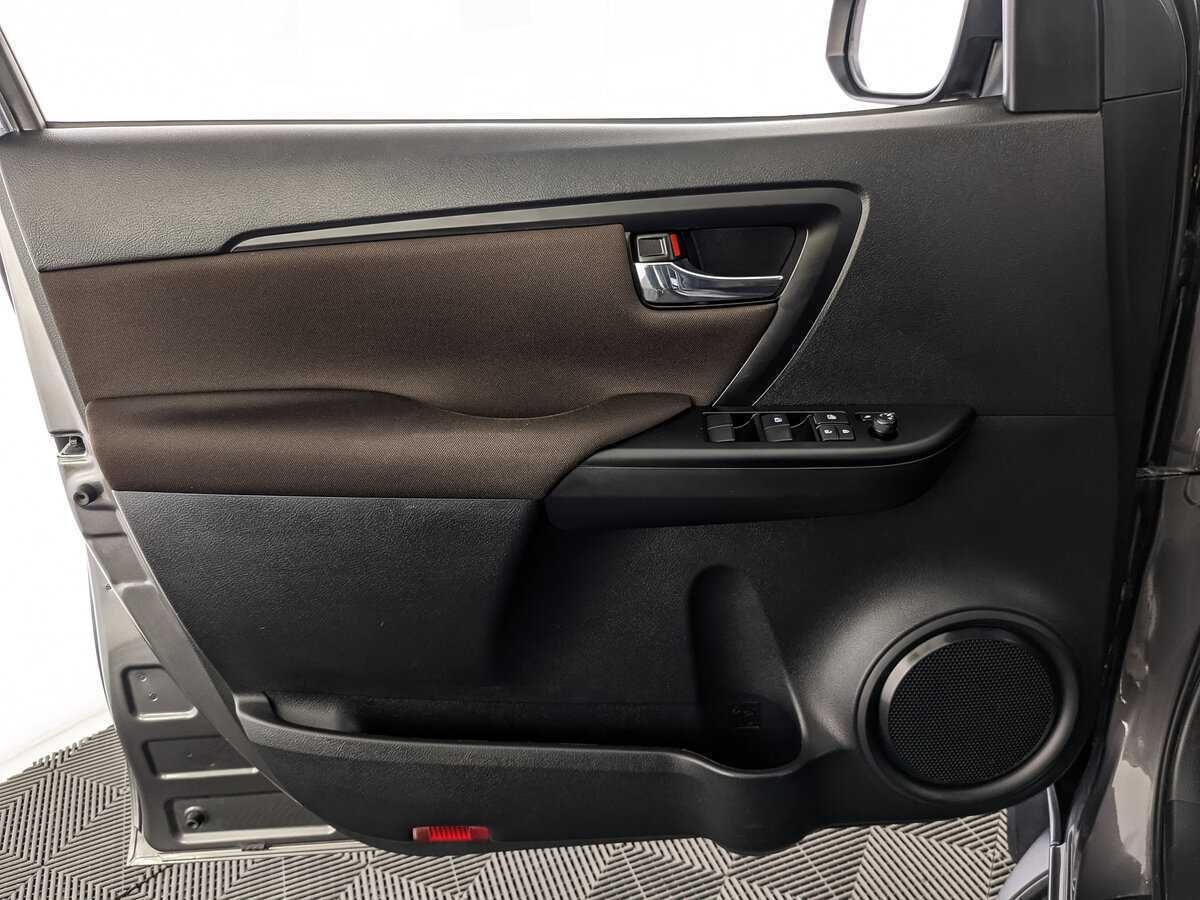 Купить Toyota Fortuner, 2019, 31 652 км, фото №15