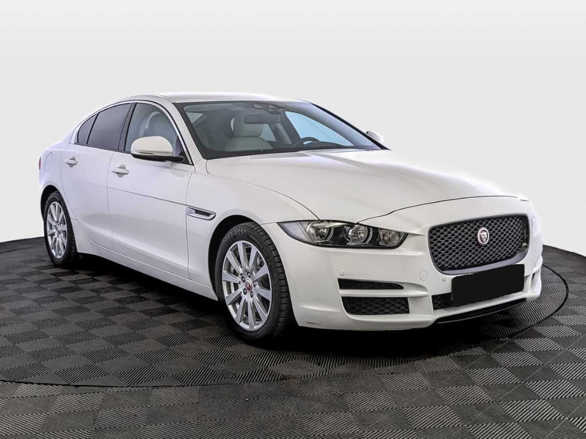 Jaguar XE