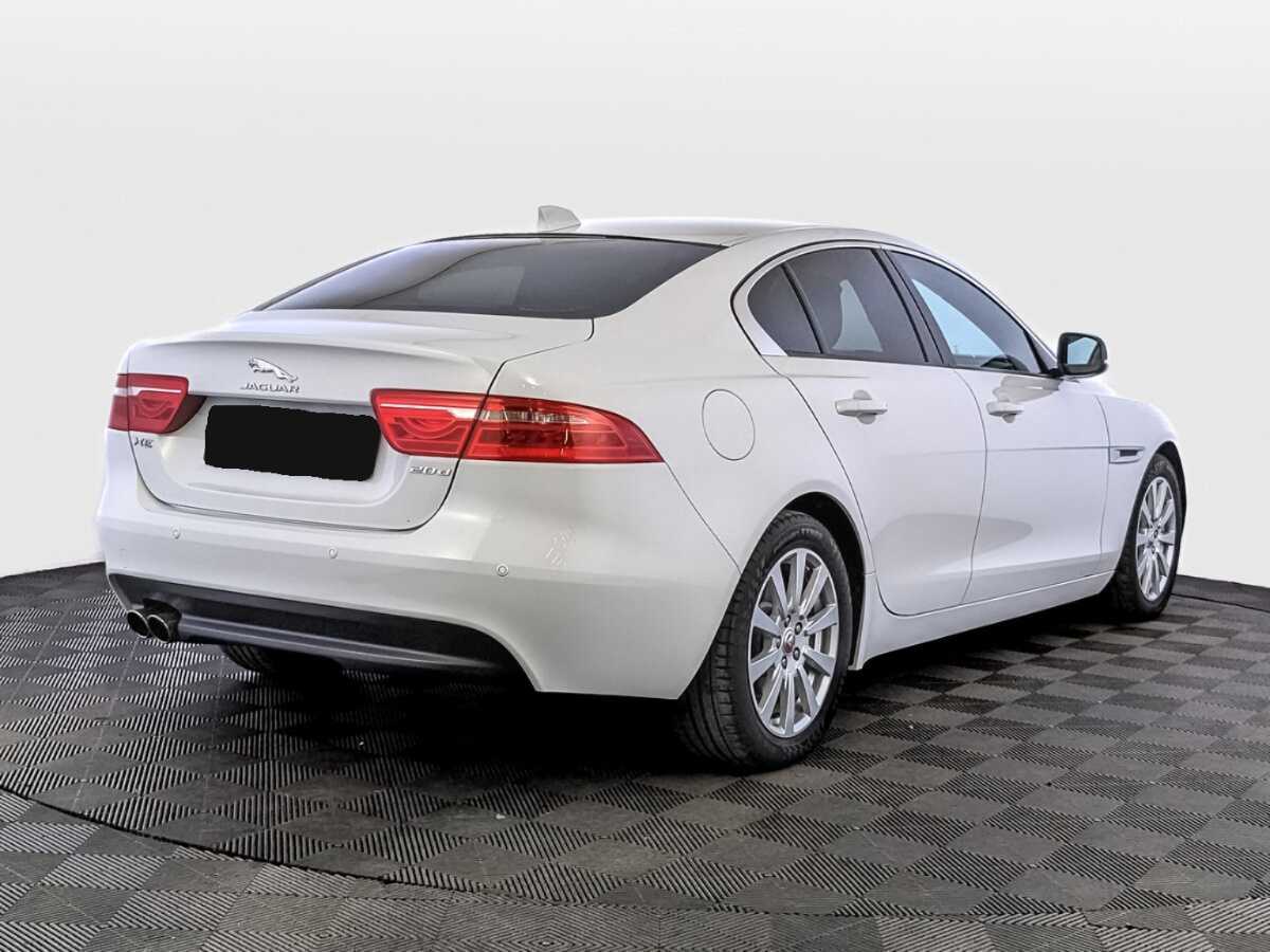 Купить Jaguar XE, 2017, 84 000 км, фото №5