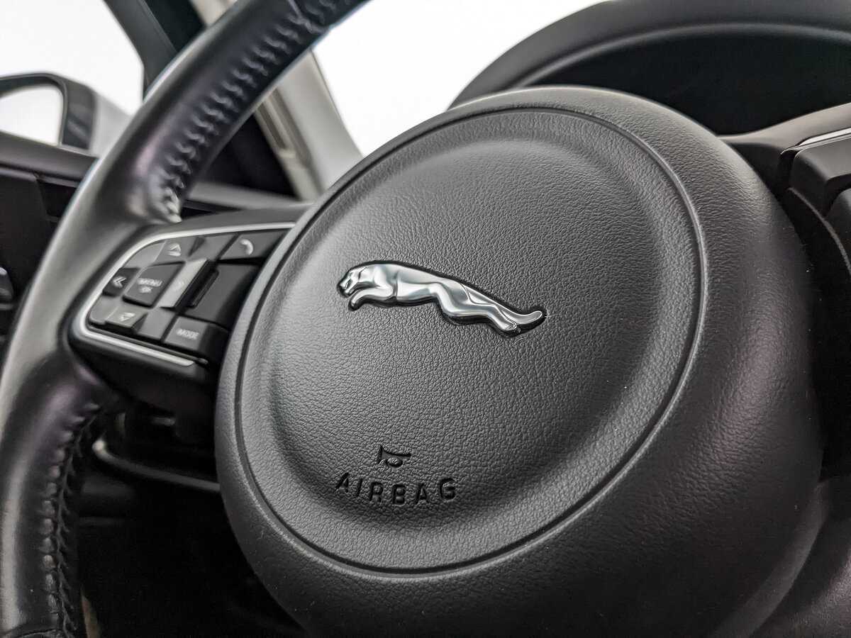 Купить Jaguar XE, 2017, 84 000 км, фото №24