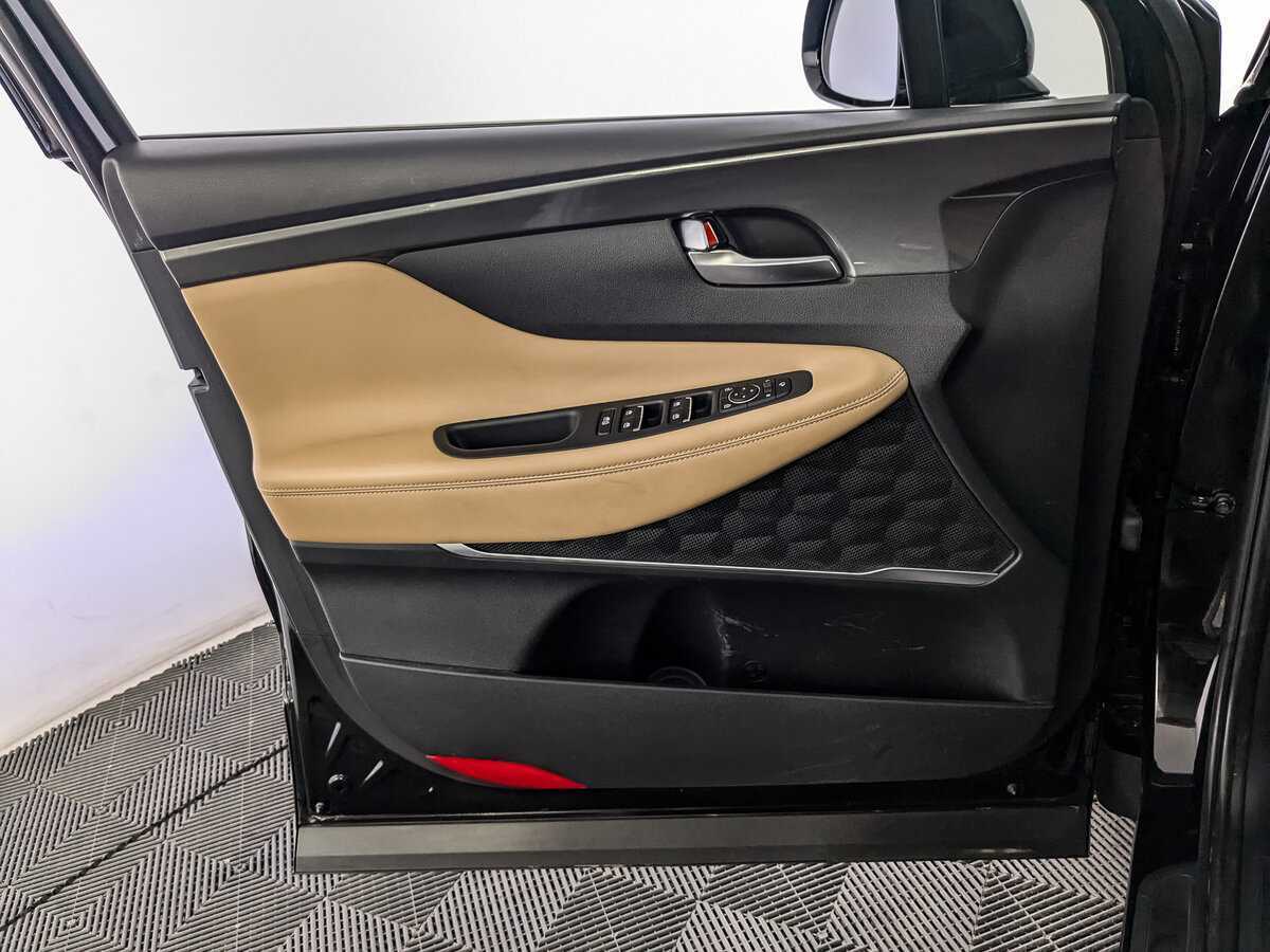 Купить Hyundai Santa Fe, 2023, 28 120 км, фото №15