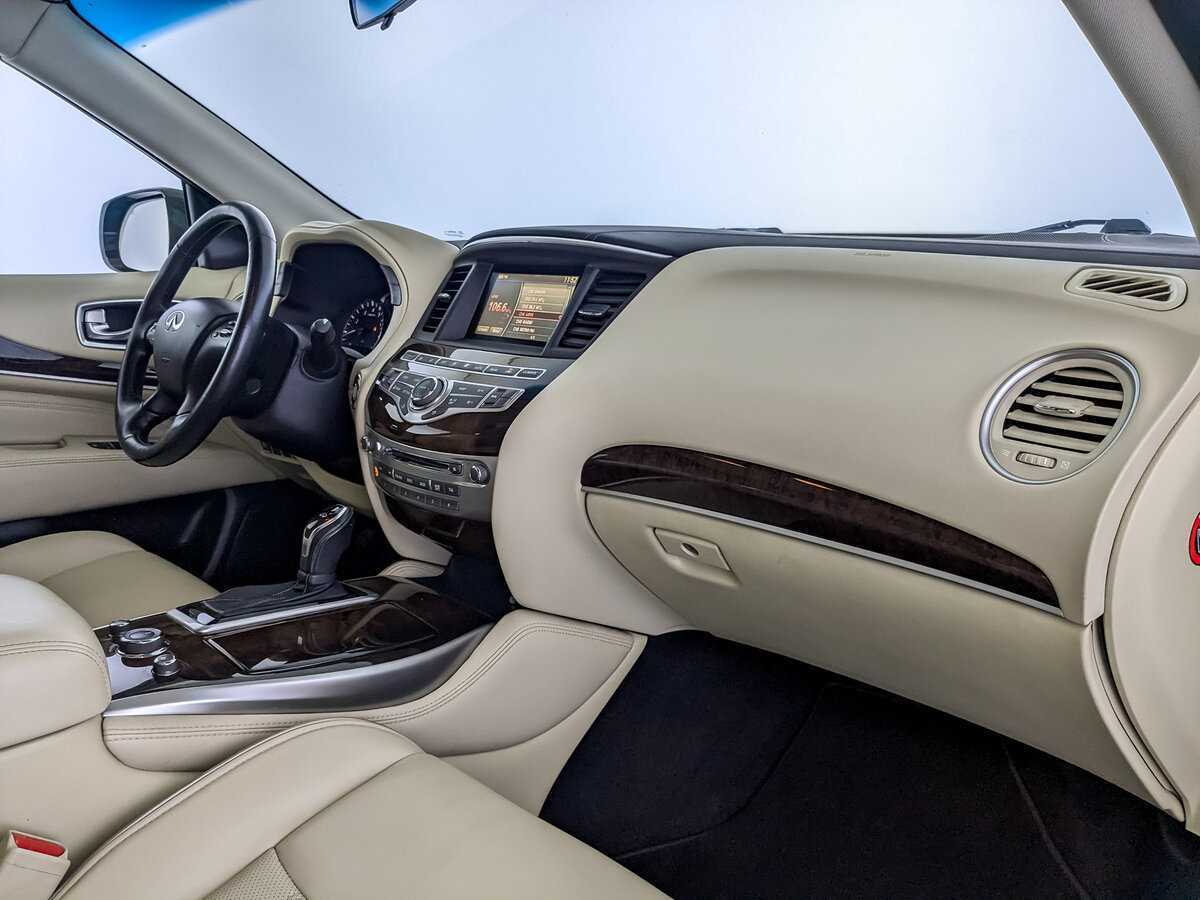 Купить Infiniti QX60, 2017, 67 533 км, фото №9