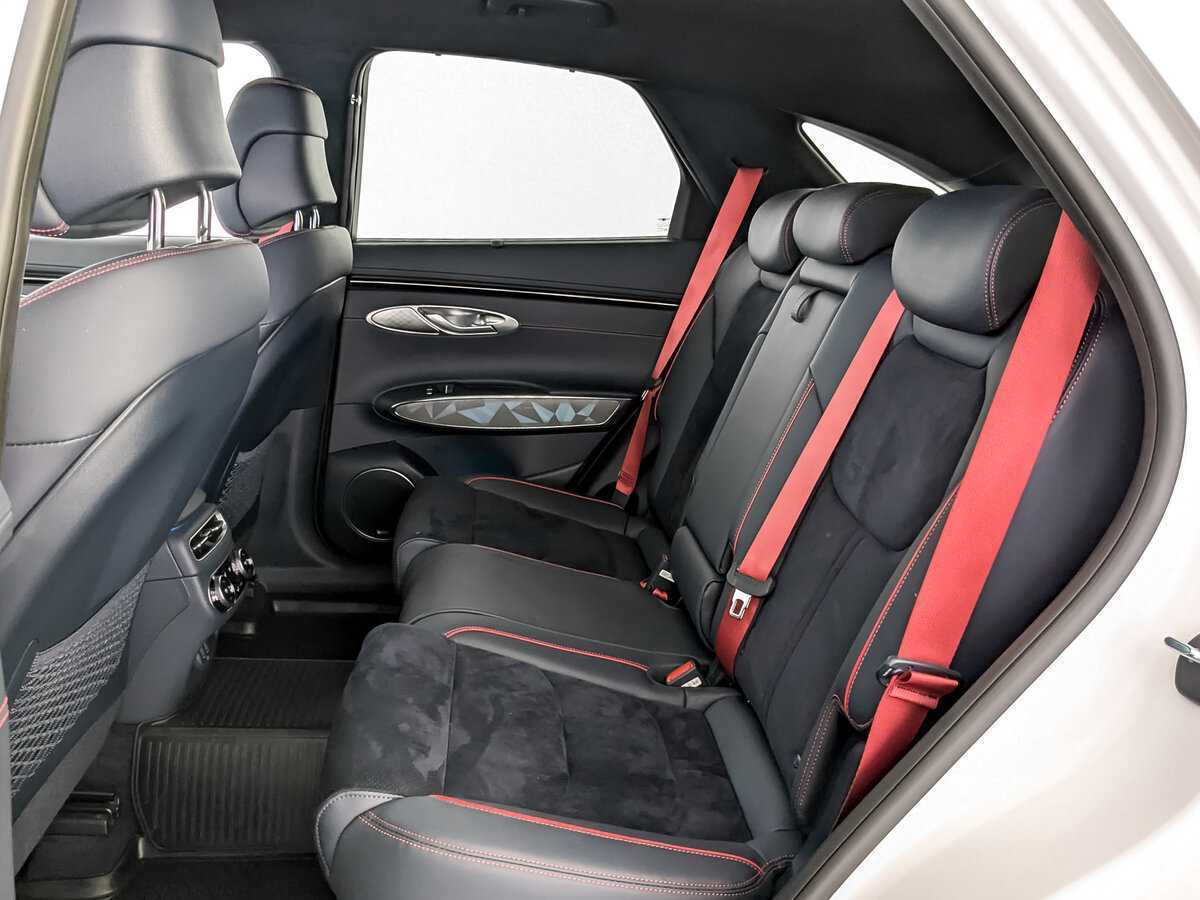 Купить Genesis GV70, 2022, 15 407 км, фото №10