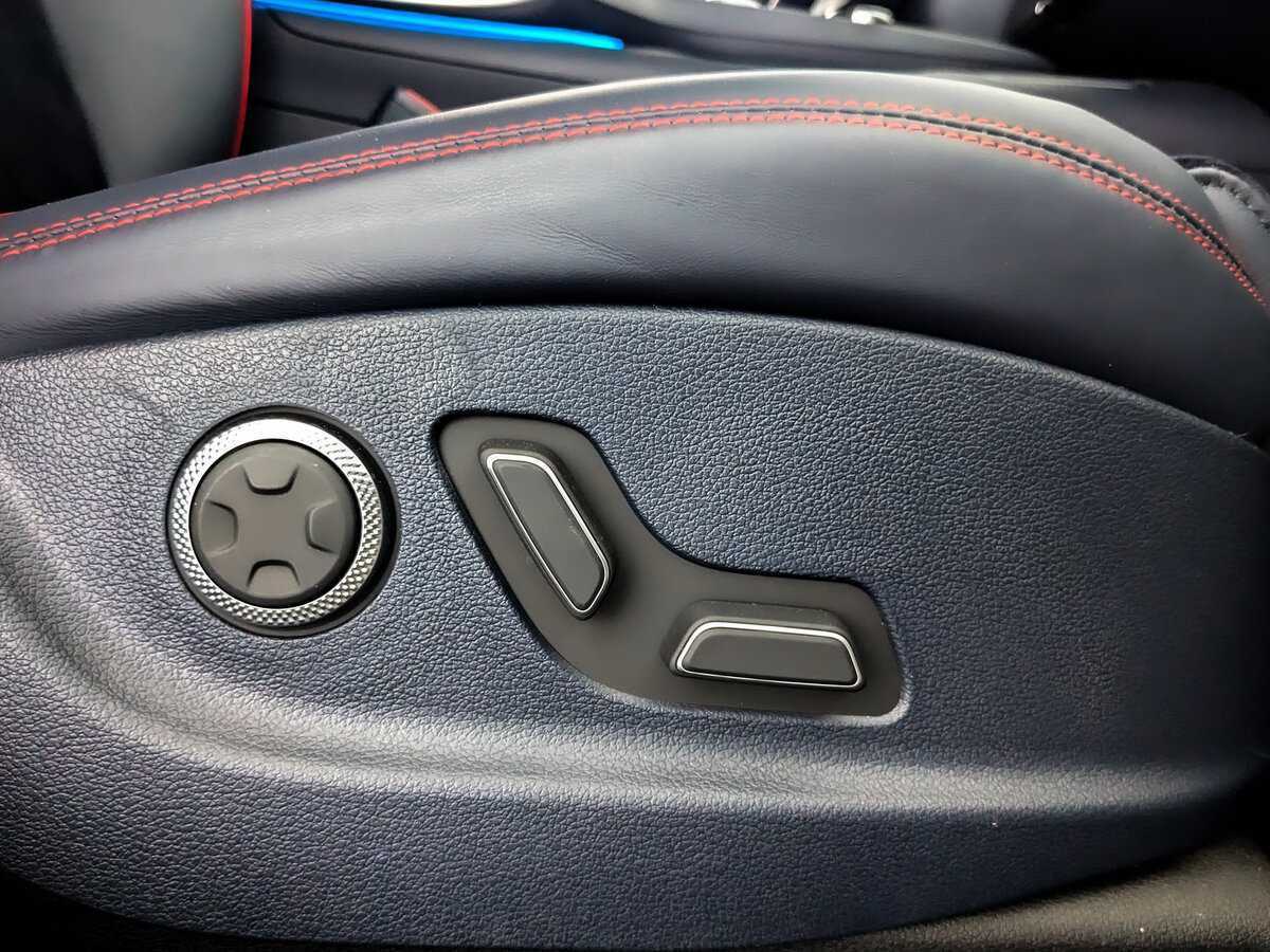 Купить Genesis GV70, 2022, 15 407 км, фото №19