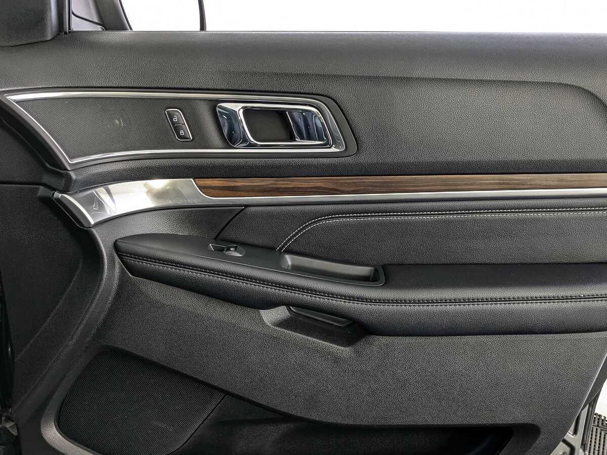 Купить Ford Explorer, 2017, 118 800 км, фото №18