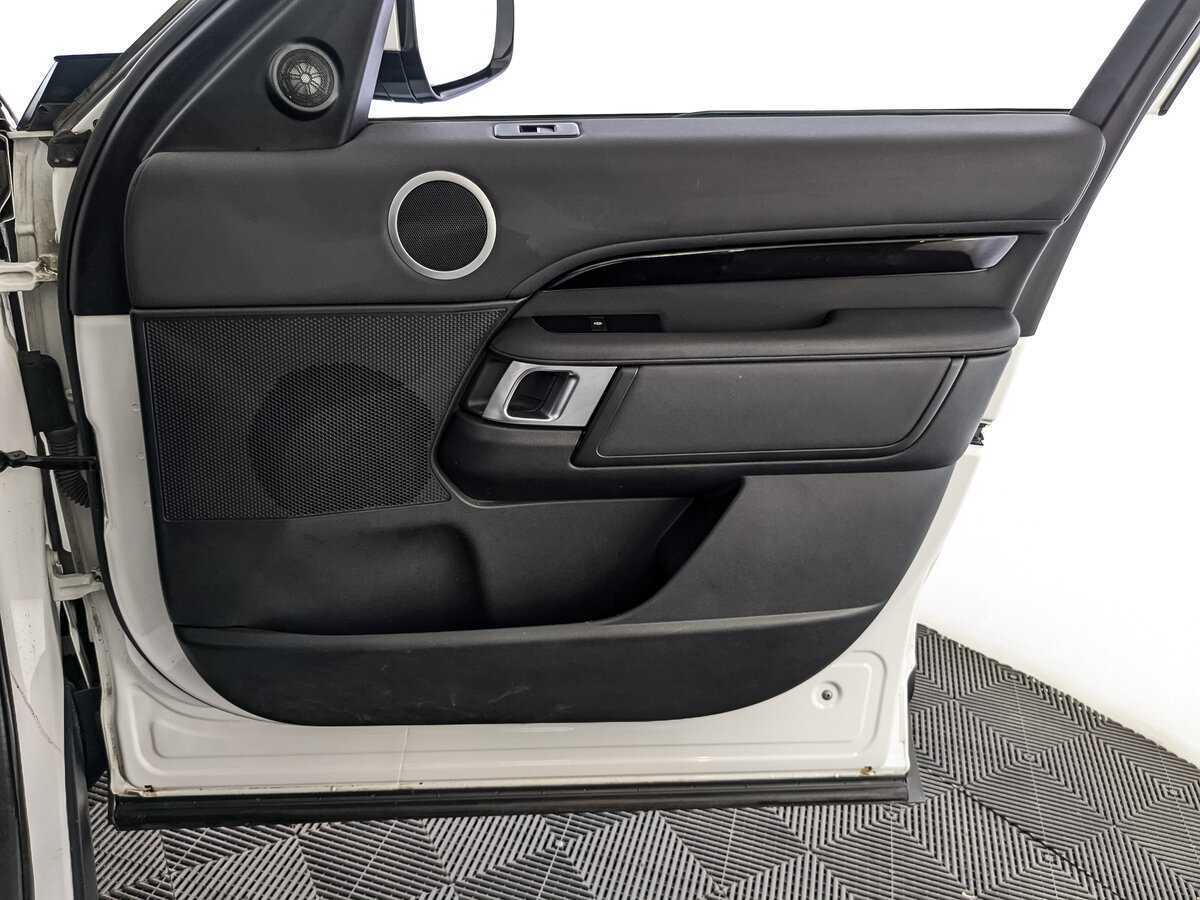 Купить Land Rover Discovery, 2019, 151 245 км, фото №21