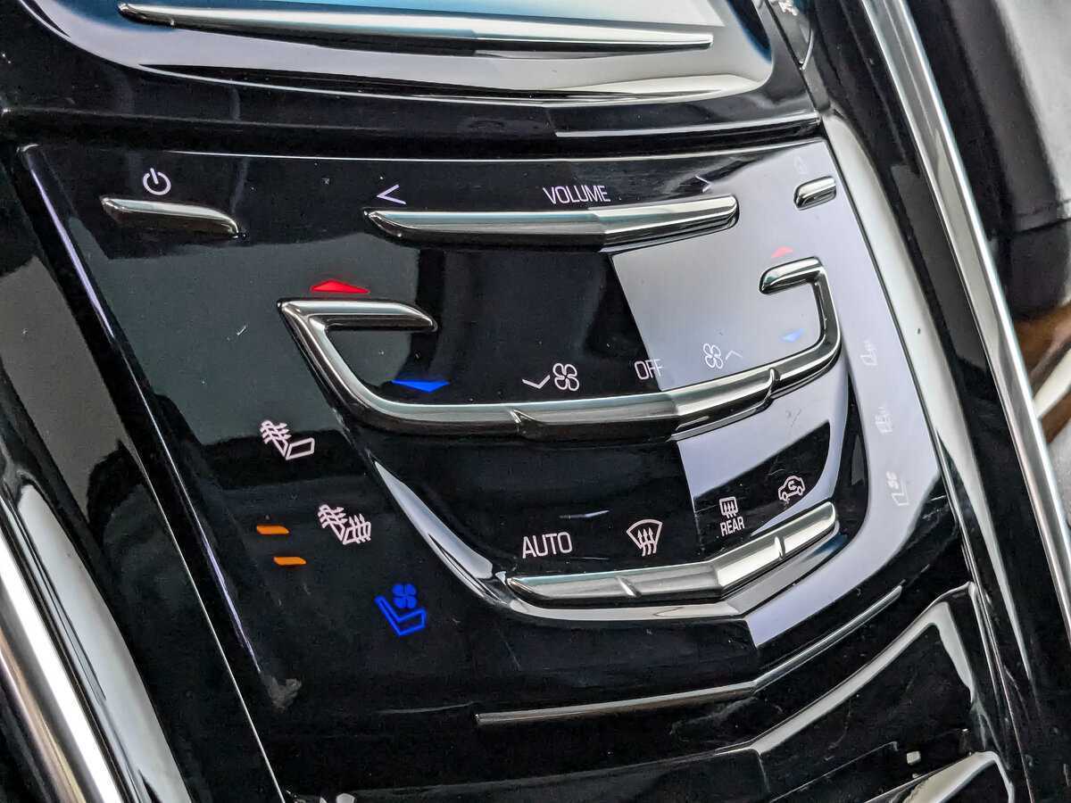 Купить Cadillac Escalade, 2018, 124 750 км, фото №17