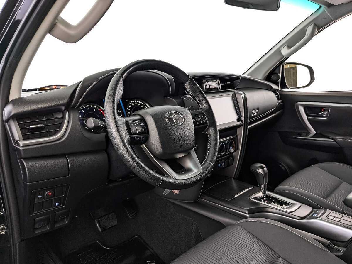 Купить Toyota Fortuner, 2021, 35 220 км, фото №11
