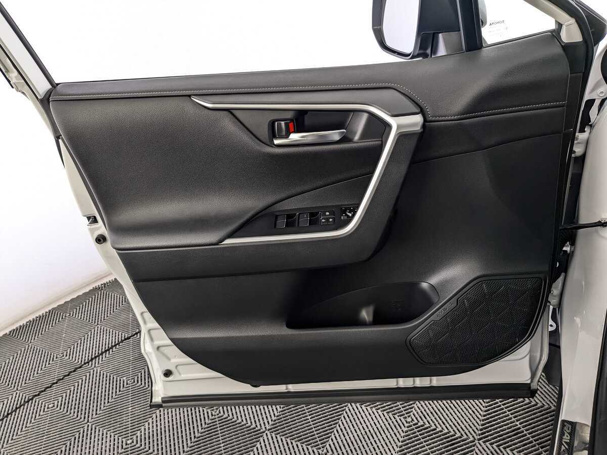 Купить Toyota RAV4, 2021, 21 000 км, фото №15