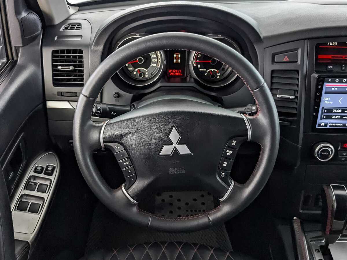 Купить Mitsubishi Pajero, 2011, 201 981 км, фото №18