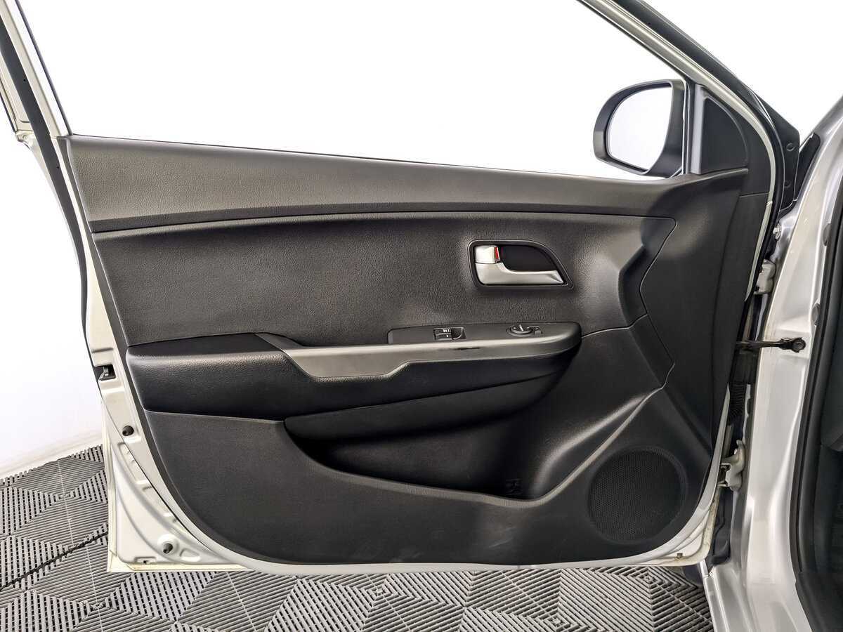 Купить Kia Rio, 2016, 111 223 км, фото №15