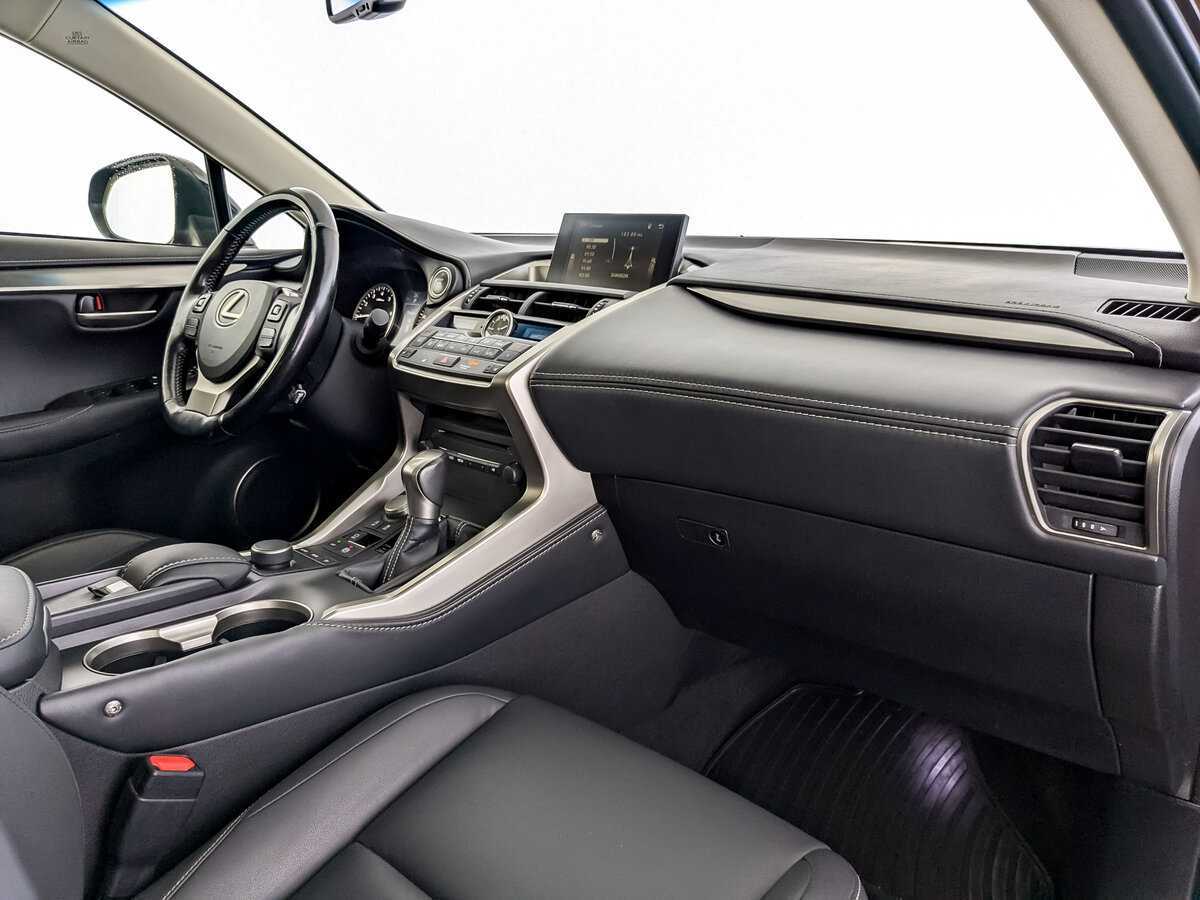 Купить Lexus NX 200, 2017, 64 168 км, фото №9