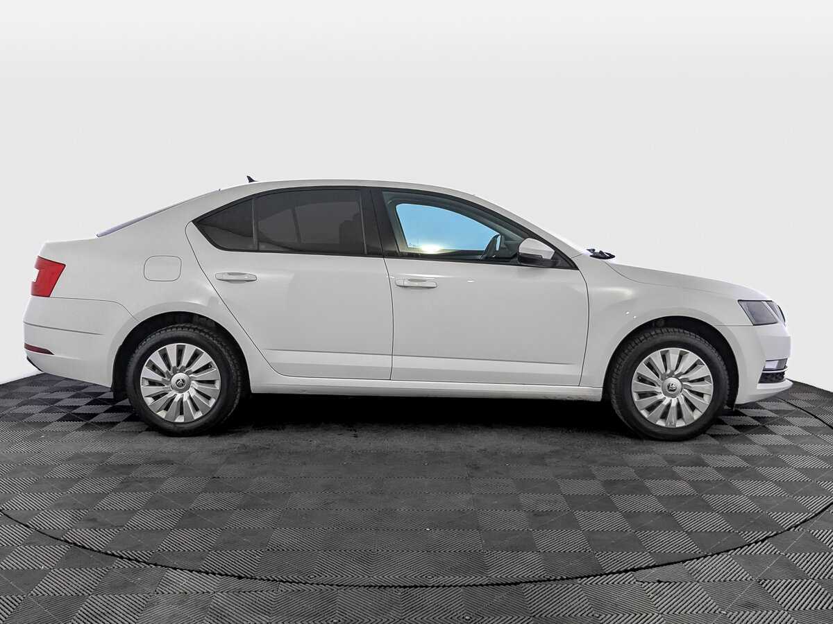 Купить Skoda Octavia, 2019, 60 649 км, фото №4