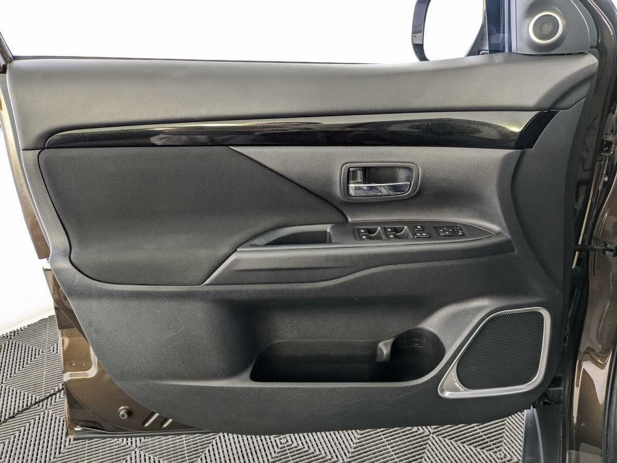 Купить Mitsubishi Outlander, 2022, 53 690 км, фото №11