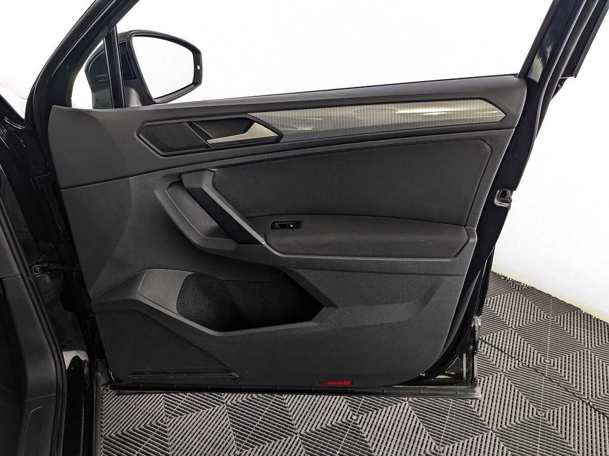 Купить Volkswagen Tiguan, 2021, 45 095 км, фото №19