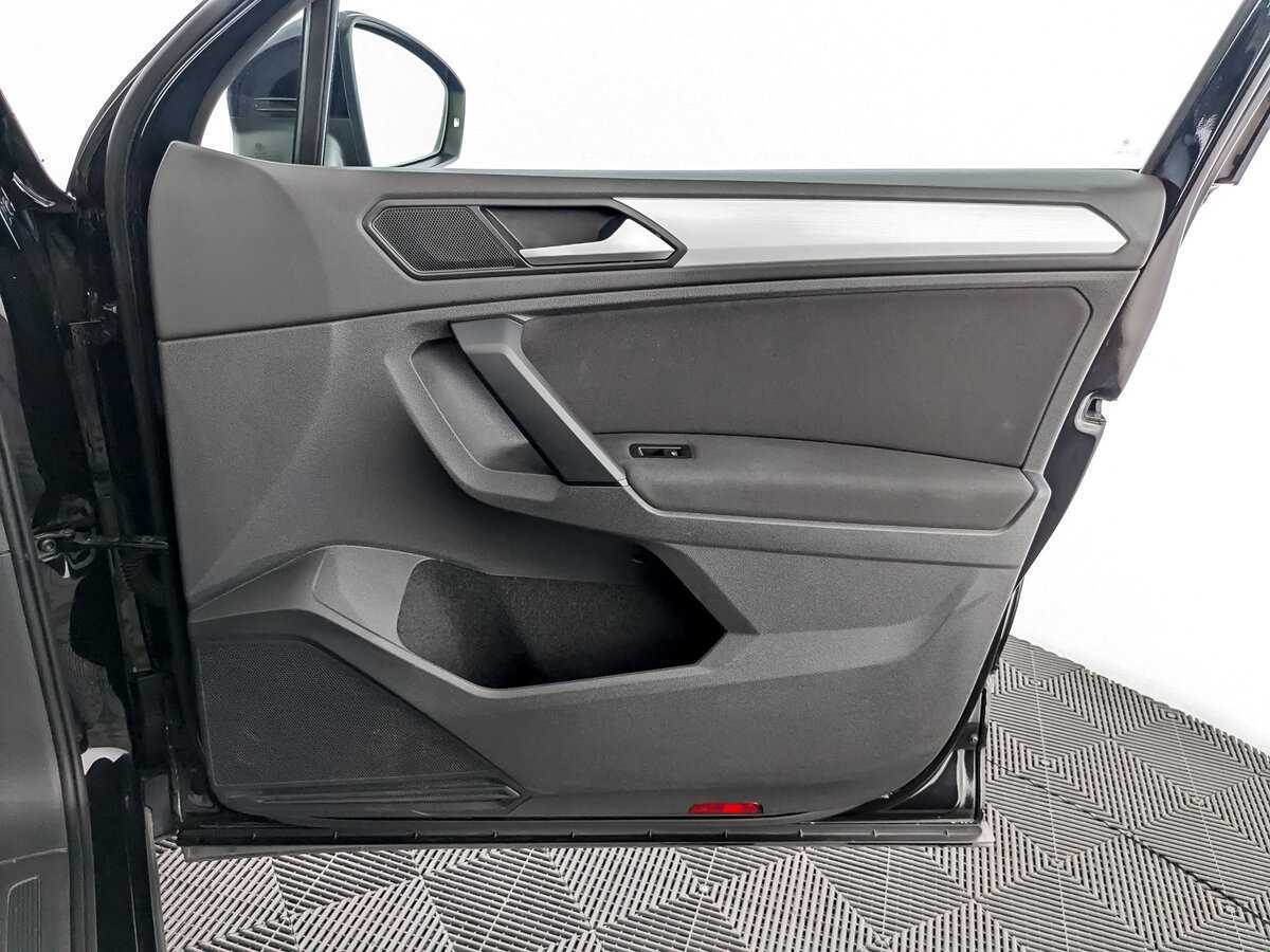 Купить Volkswagen Tiguan, 2021, 93 340 км, фото №19