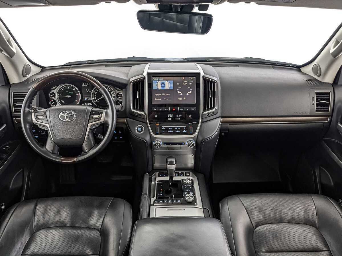 Купить Toyota Land Cruiser, 2017, 241 368 км, фото №10