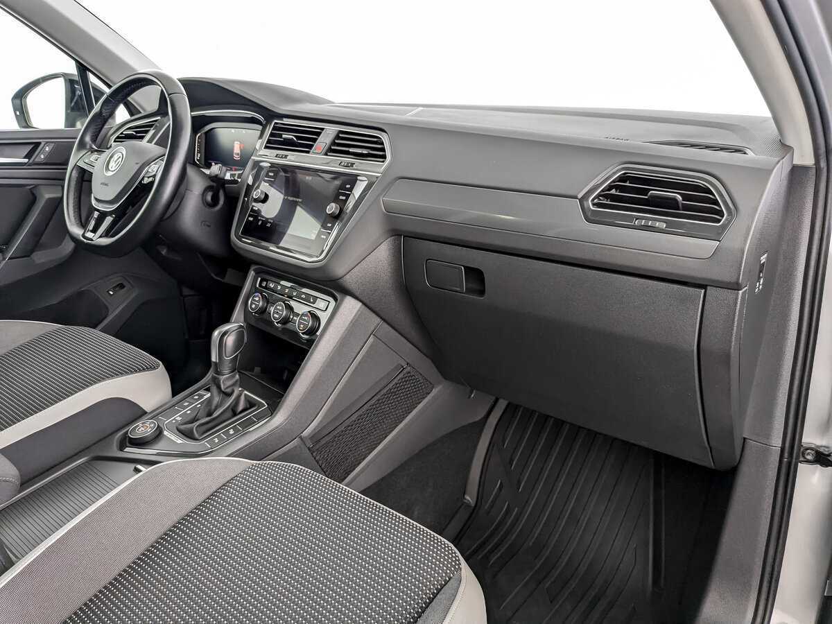 Купить Volkswagen Tiguan, 2020, 90 833 км, фото №9