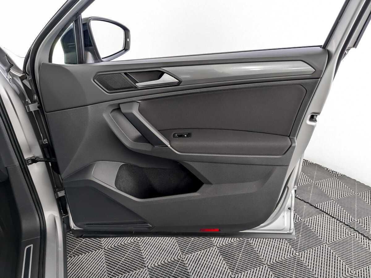 Купить Volkswagen Tiguan, 2020, 90 833 км, фото №20