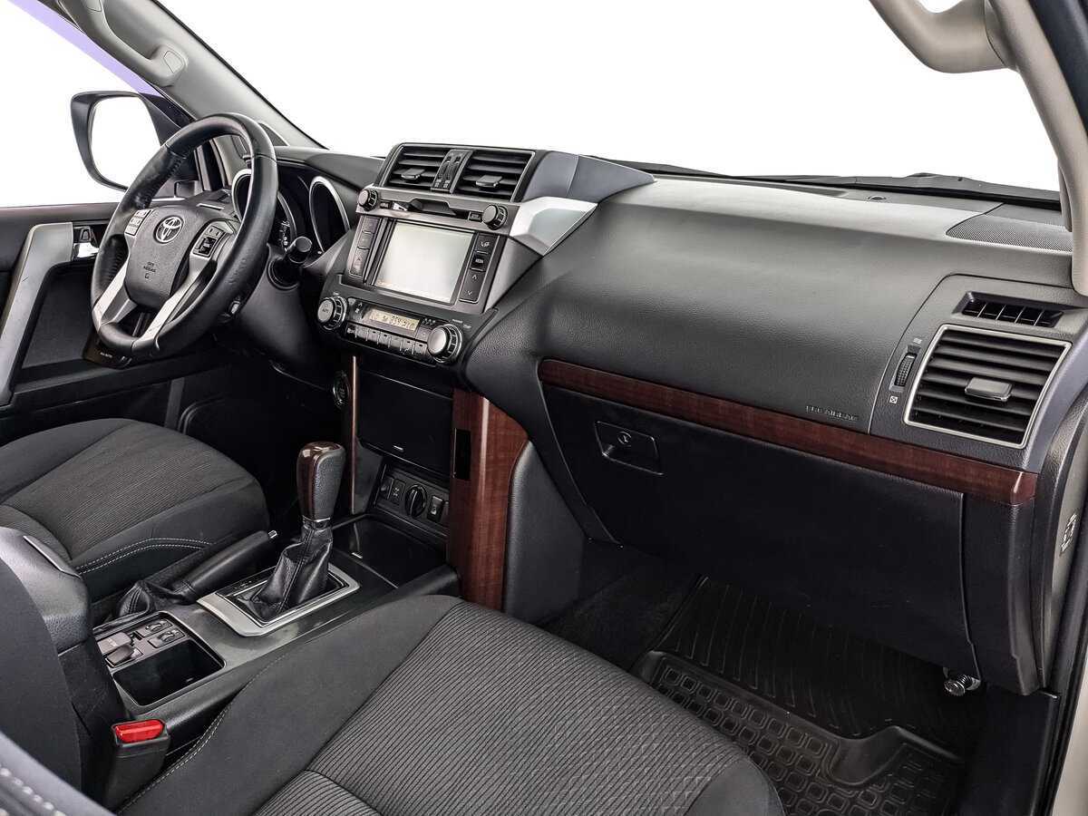 Купить Toyota Land Cruiser Prado, 2016, 122 557 км, фото №9