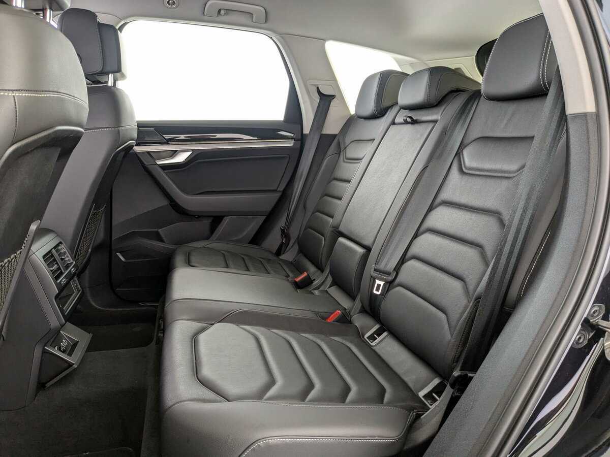 Купить Volkswagen Touareg, 2020, 117 000 км, фото №10