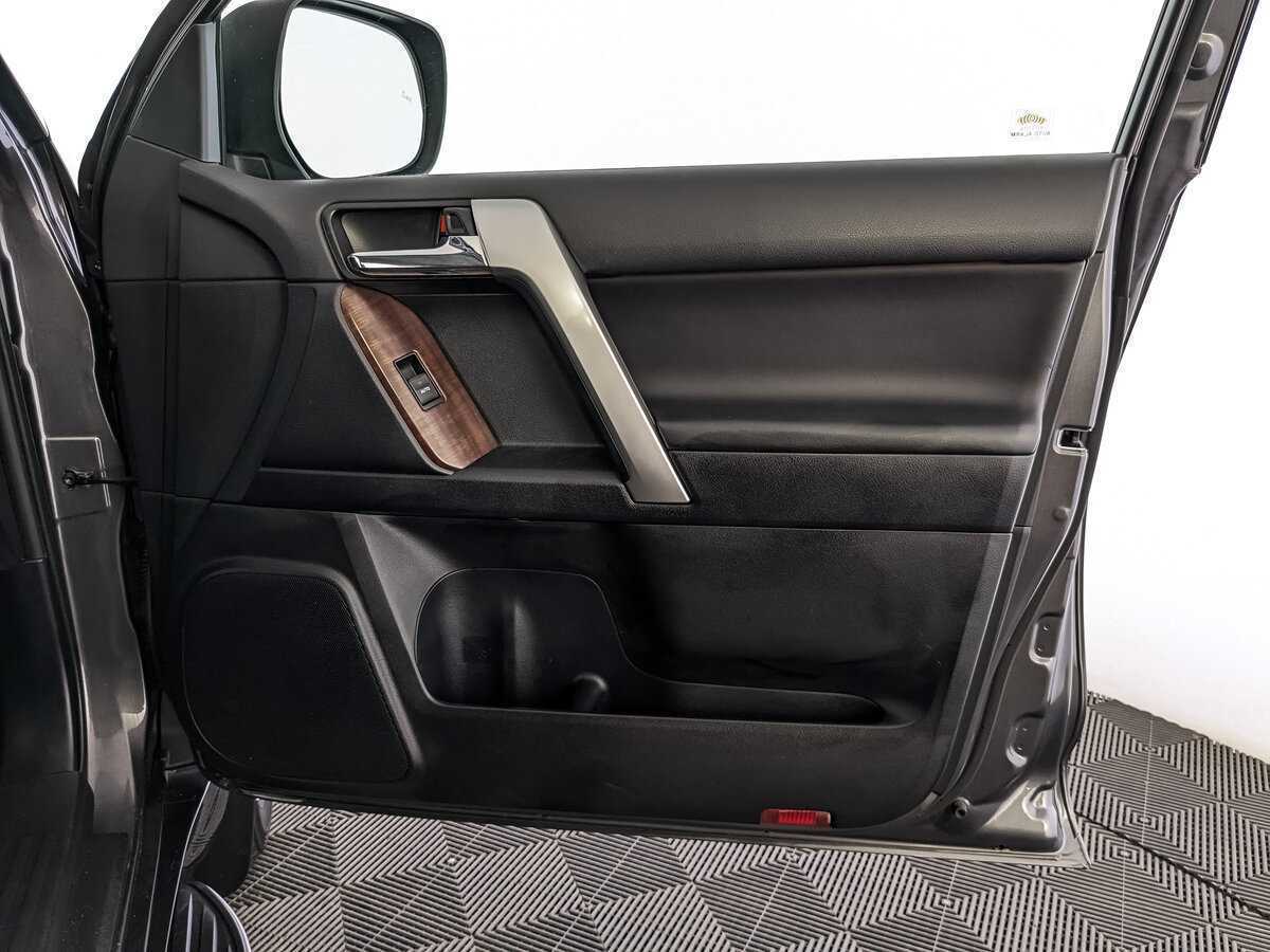 Купить Toyota Land Cruiser Prado, 2015, 123 836 км, фото №21
