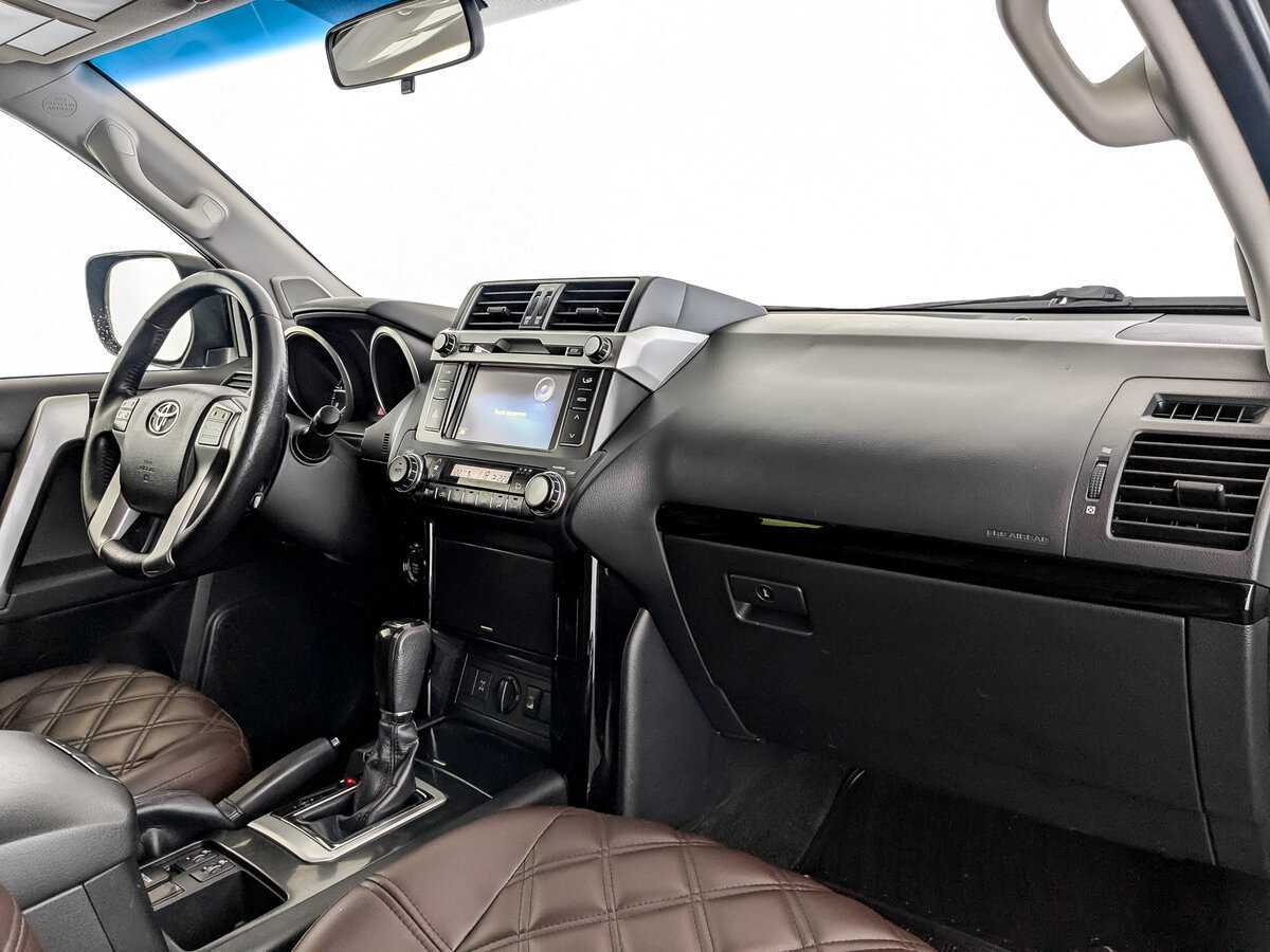 Купить Toyota Land Cruiser Prado, 2017, 107 551 км, фото №9