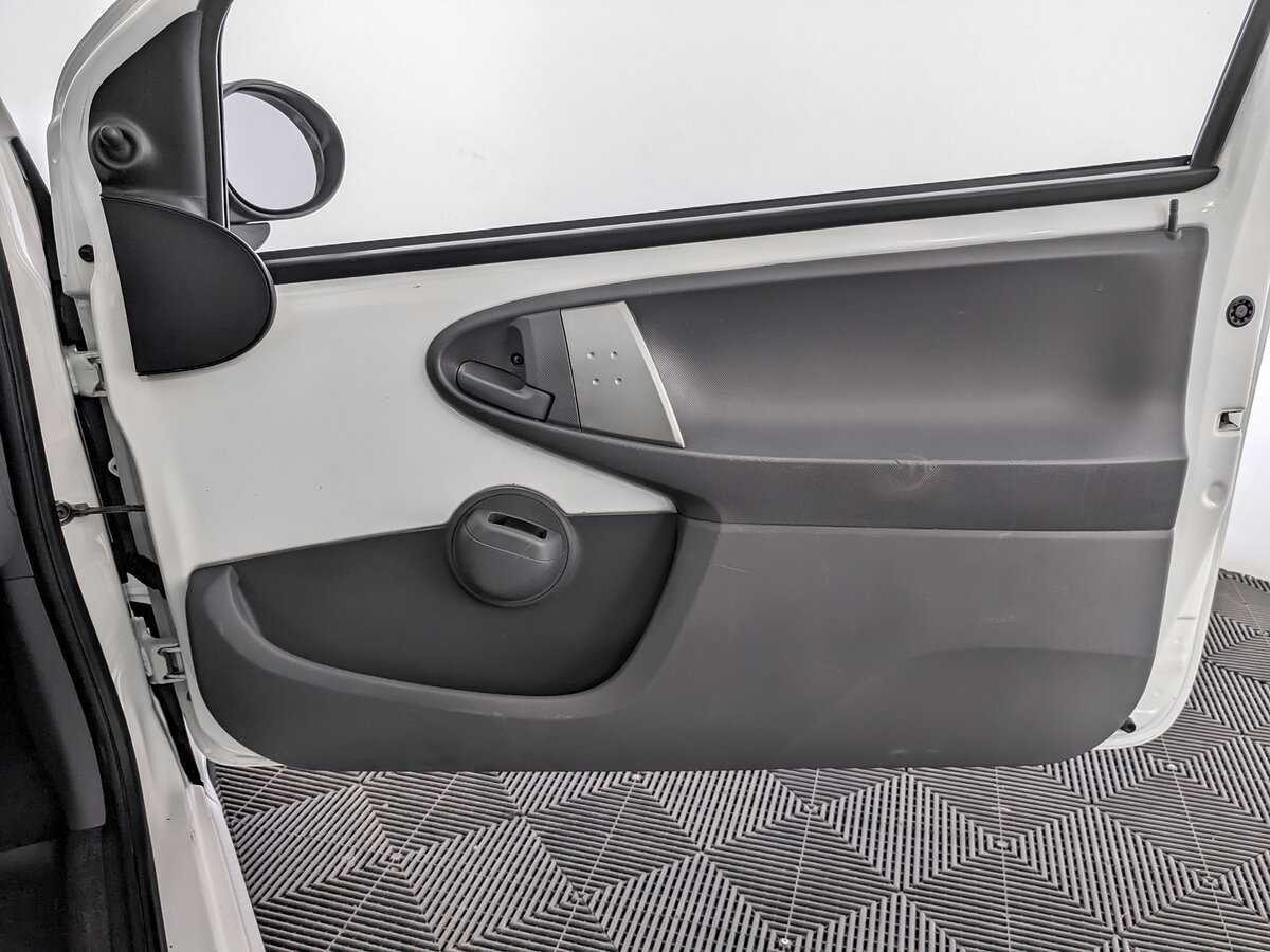 Купить Citroen C1, 2011, 152 327 км, фото №17