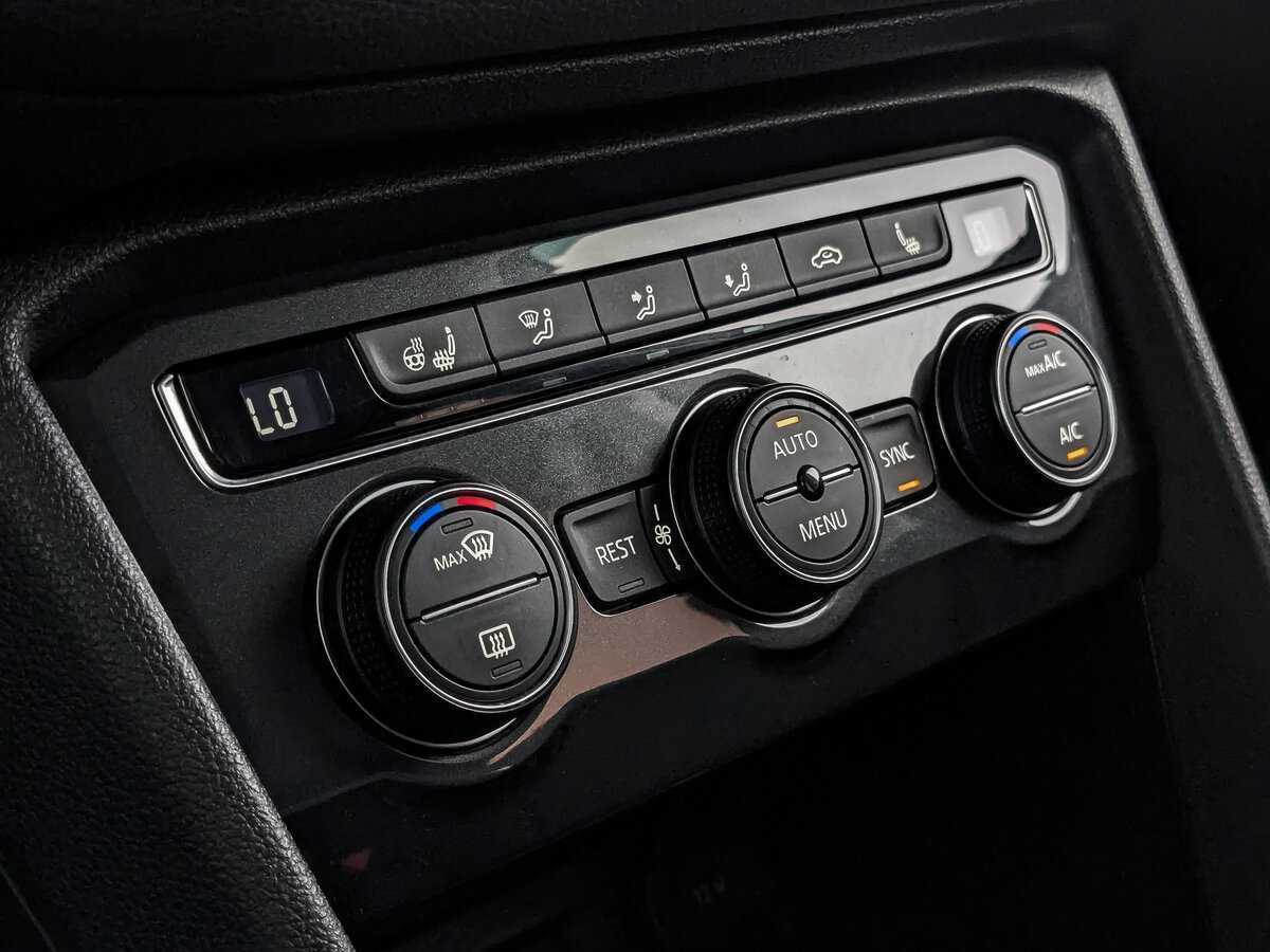 Купить Volkswagen Tiguan, 2019, 70 206 км, фото №17