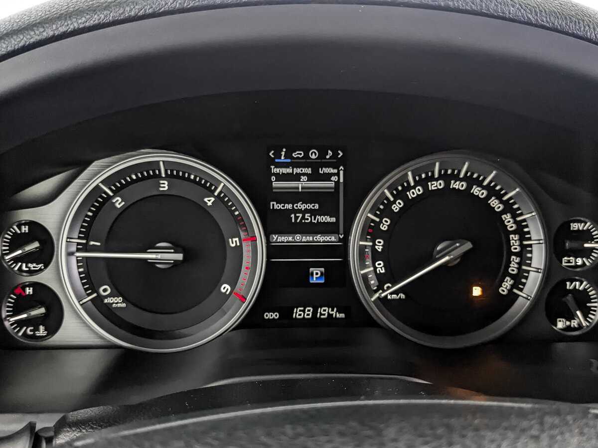 Купить Toyota Land Cruiser, 2017, 168 500 км, фото №12