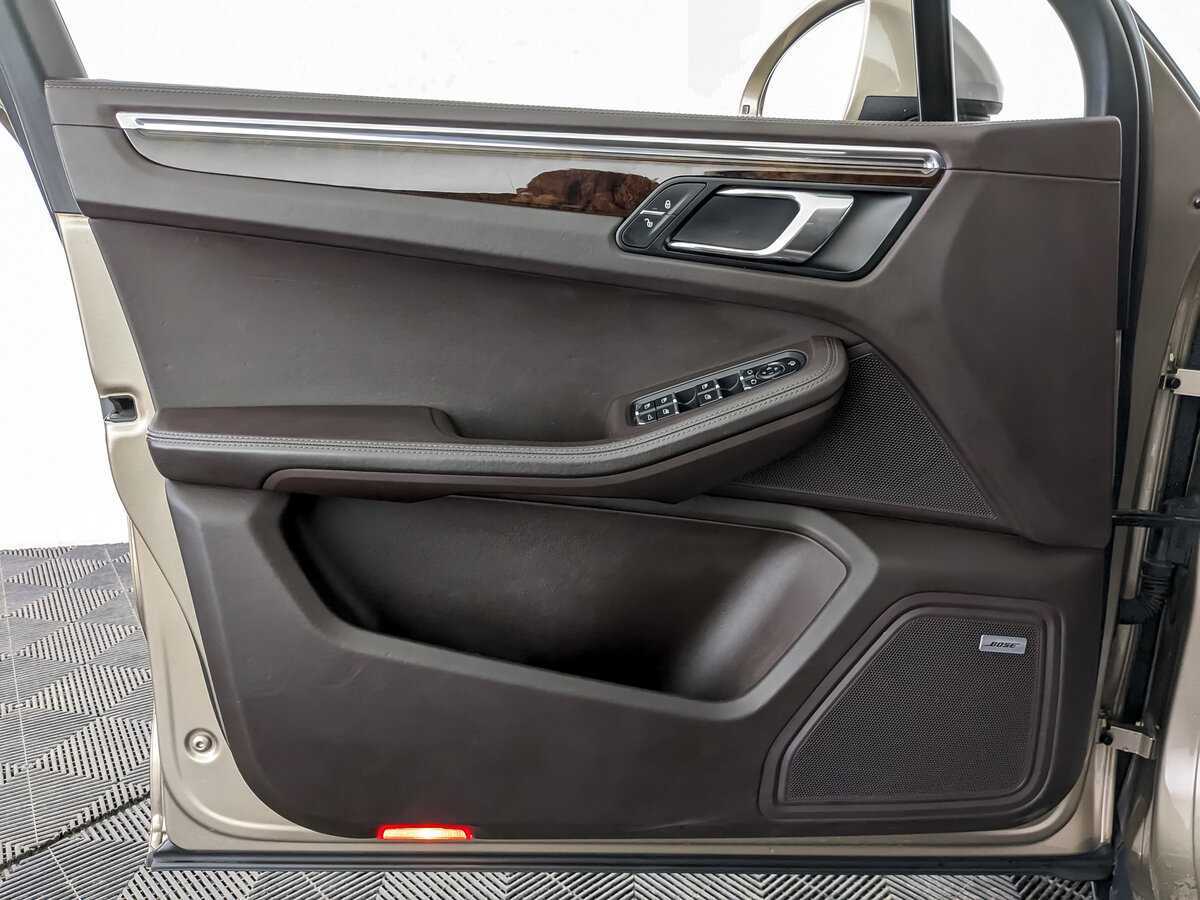 Купить Porsche Macan S, 2015, 99 983 км, фото №15