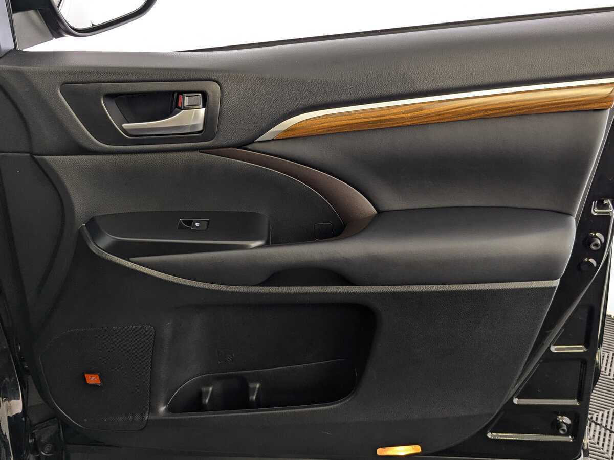 Купить Toyota Highlander, 2017, 88 531 км, фото №21