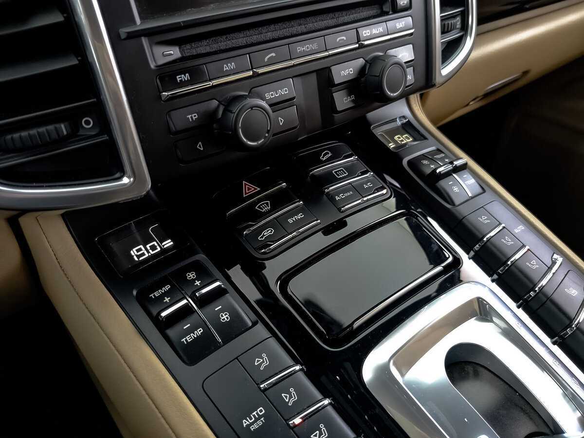 Купить Porsche Cayenne, 2015, 150 367 км, фото №17