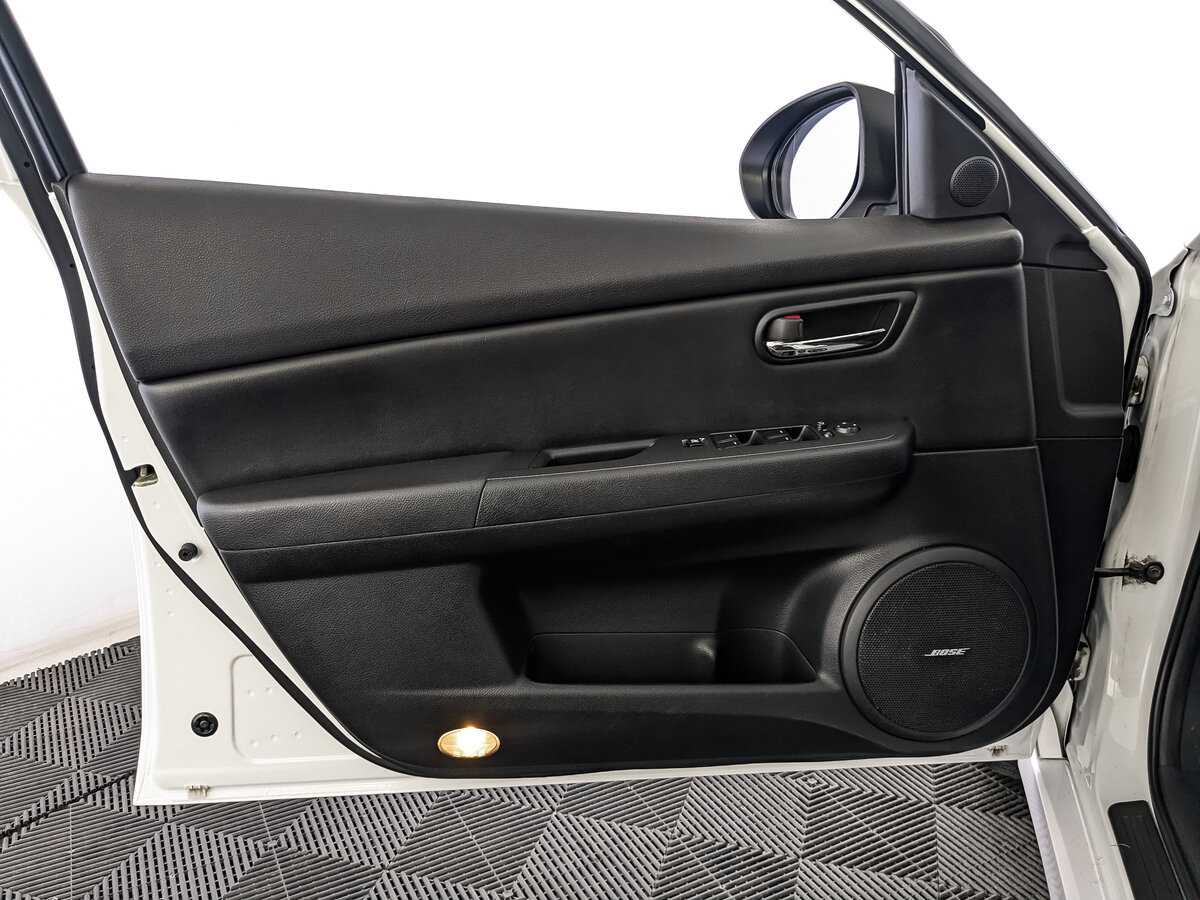 Купить Mazda 6, 2011, 215 117 км, фото №15