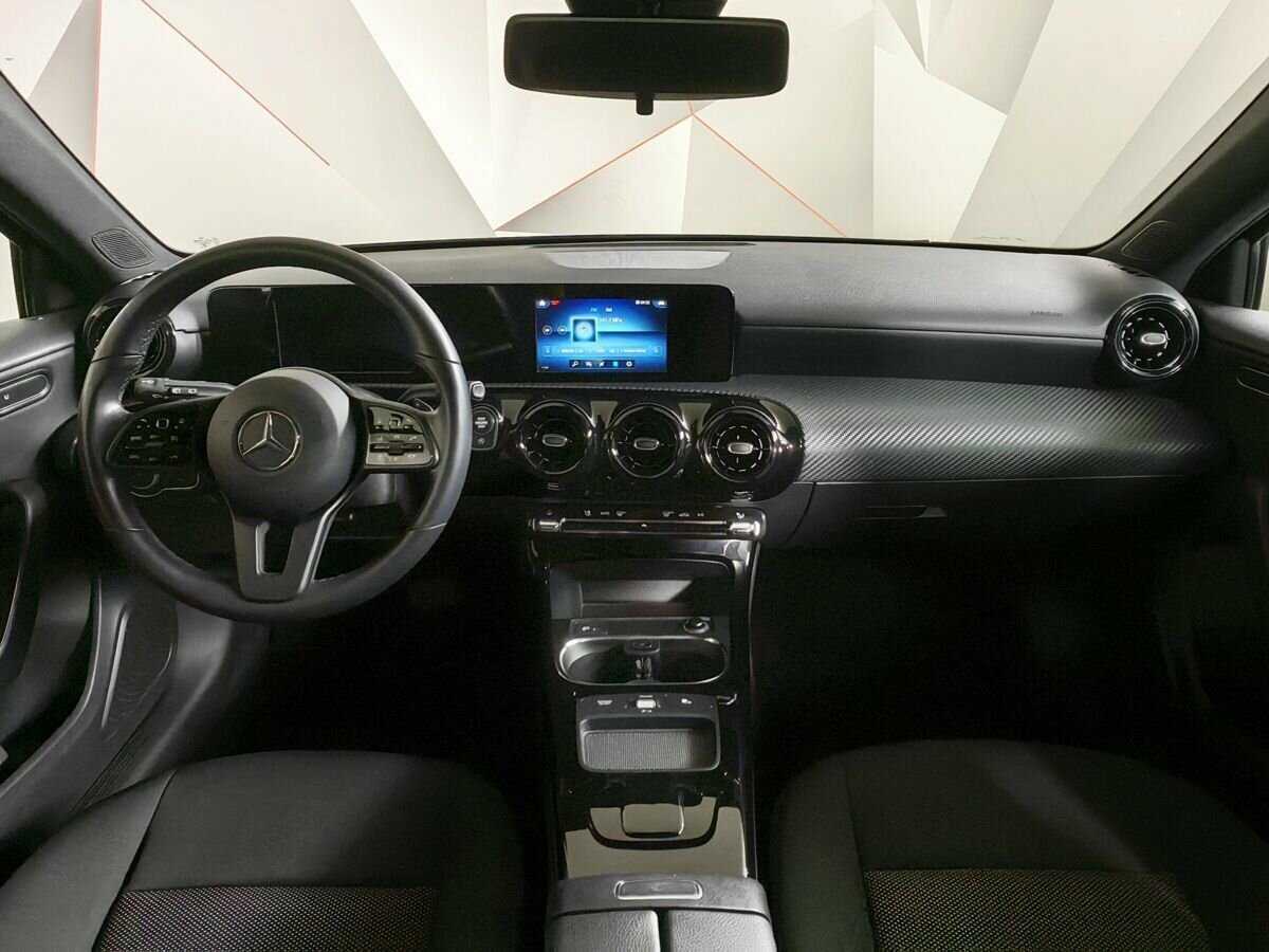 Купить Mercedes-Benz A-Класс 200, 2019, 37 817 км, фото №10