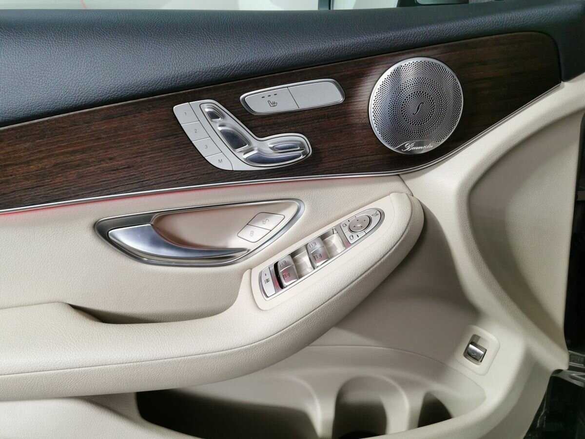 Купить Mercedes-Benz GLC Coupe 300, 2019, 57 900 км, фото №15