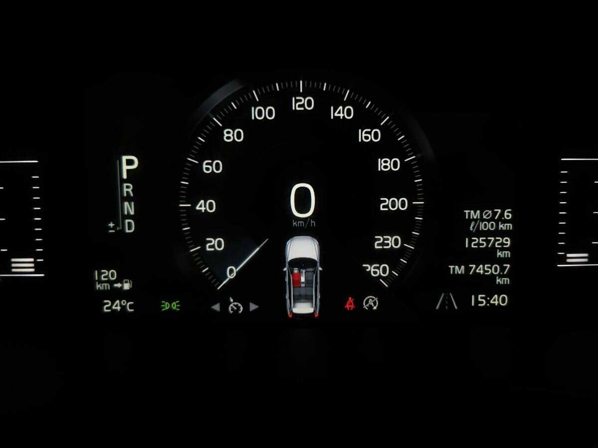 Купить Volvo XC60, 2018, 125 727 км, фото №16