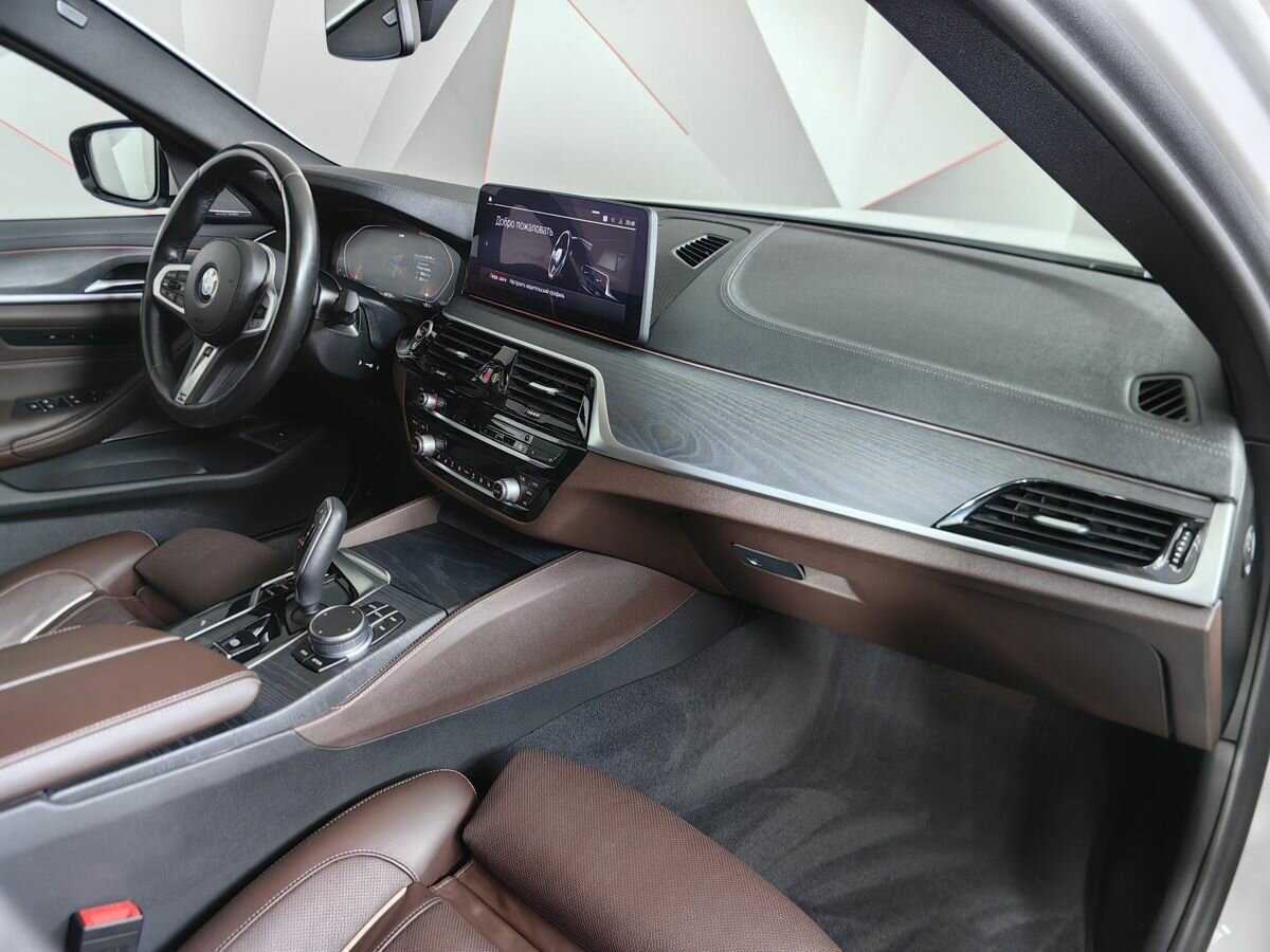 Купить BMW 5 серии 530d xDrive, 2020, 65 756 км, фото №8