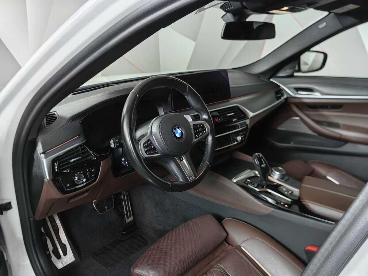 Купить BMW 5 серии 530d xDrive, 2020, 65 756 км, фото №13